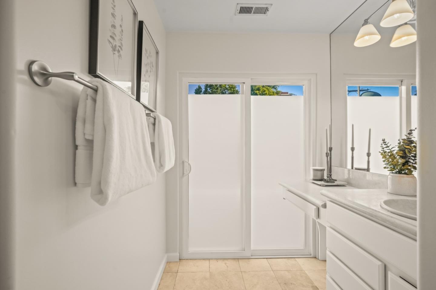Detail Gallery Image 13 of 32 For 2075 Sullivan St, San Mateo,  CA 94403 - 3 Beds | 2 Baths