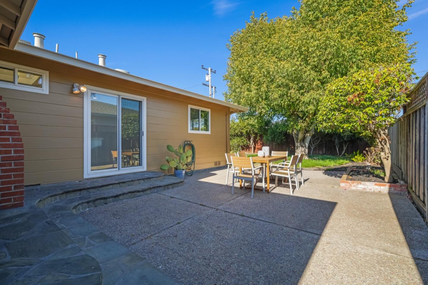 Detail Gallery Image 26 of 32 For 2075 Sullivan St, San Mateo,  CA 94403 - 3 Beds | 2 Baths