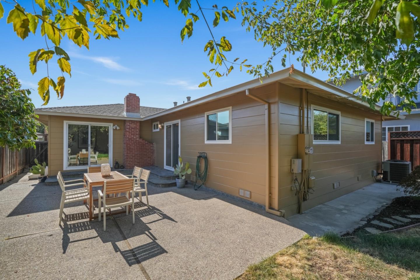 Detail Gallery Image 28 of 32 For 2075 Sullivan St, San Mateo,  CA 94403 - 3 Beds | 2 Baths