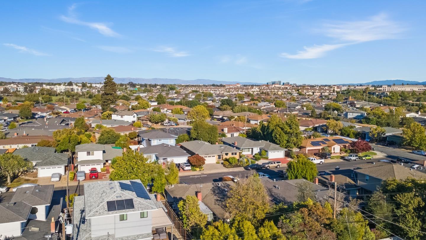 Detail Gallery Image 5 of 32 For 2075 Sullivan St, San Mateo,  CA 94403 - 3 Beds | 2 Baths
