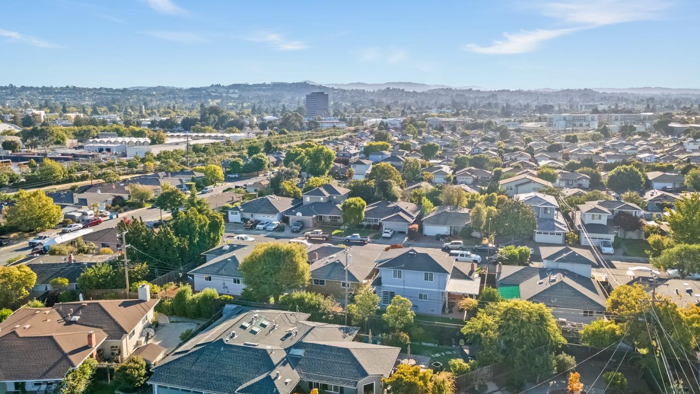 Detail Gallery Image 8 of 32 For 2075 Sullivan St, San Mateo,  CA 94403 - 3 Beds | 2 Baths