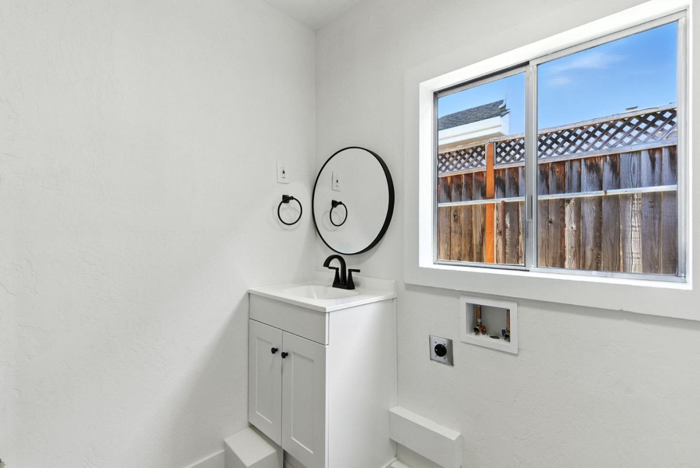 Detail Gallery Image 22 of 41 For 15591 Loma Vista Ave, Los Gatos,  CA 95032 - 5 Beds | 2 Baths