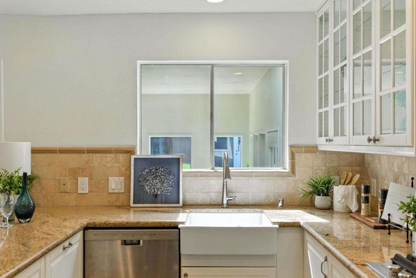Detail Gallery Image 28 of 41 For 15591 Loma Vista Ave, Los Gatos,  CA 95032 - 5 Beds | 2 Baths
