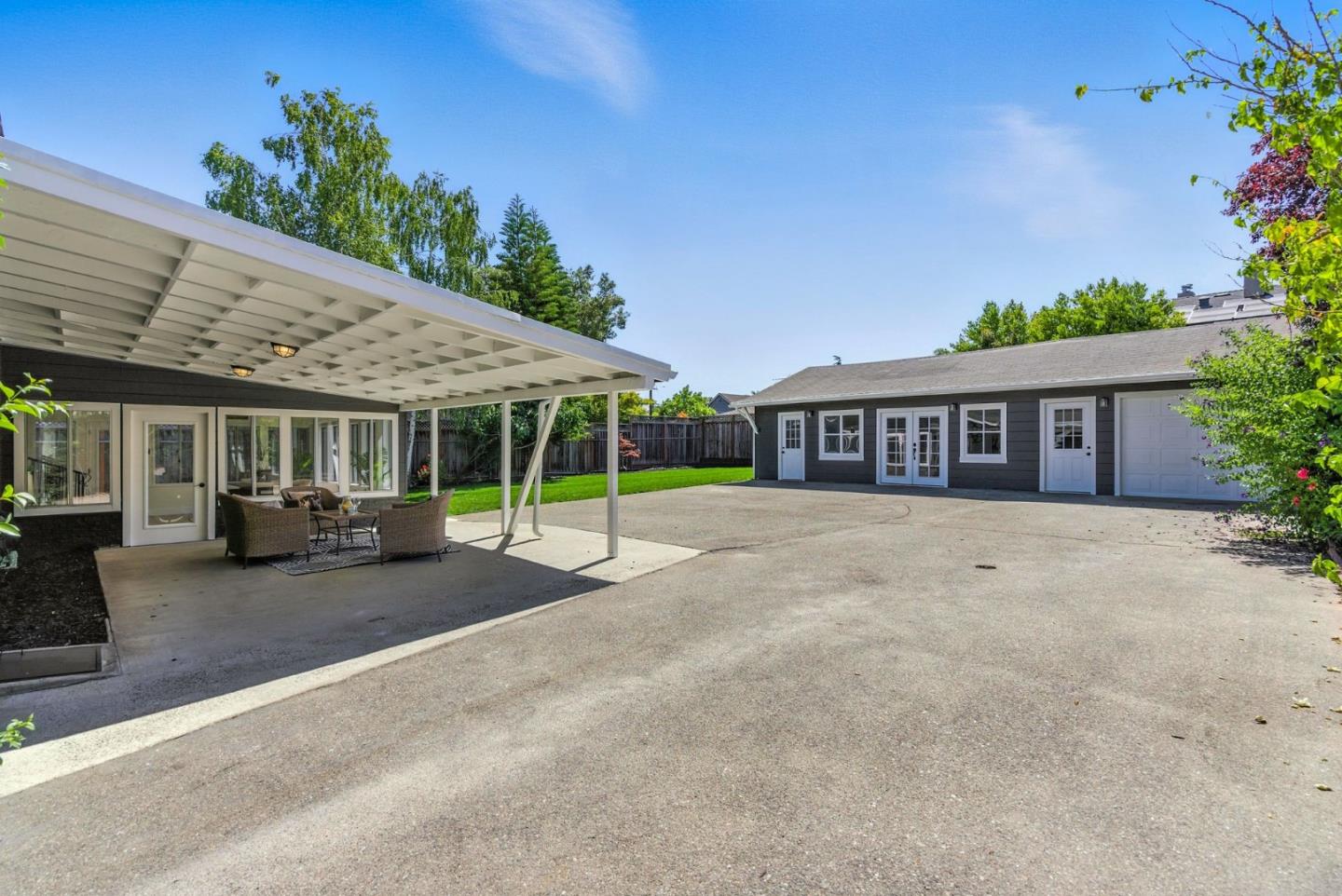 Detail Gallery Image 33 of 41 For 15591 Loma Vista Ave, Los Gatos,  CA 95032 - 5 Beds | 2 Baths