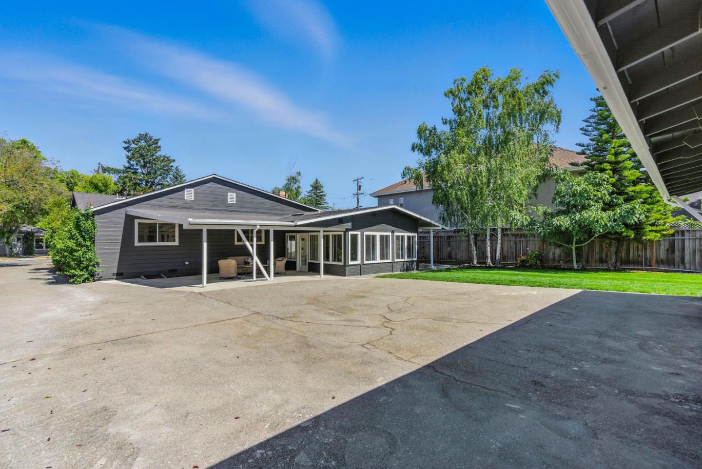 Detail Gallery Image 39 of 41 For 15591 Loma Vista Ave, Los Gatos,  CA 95032 - 5 Beds | 2 Baths
