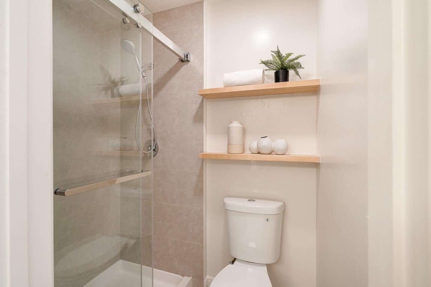Detail Gallery Image 18 of 29 For 320 Vallejo Dr #40,  Millbrae,  CA 94030 - 2 Beds | 2 Baths