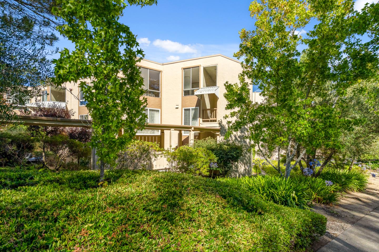 Detail Gallery Image 21 of 29 For 320 Vallejo Dr #40,  Millbrae,  CA 94030 - 2 Beds | 2 Baths