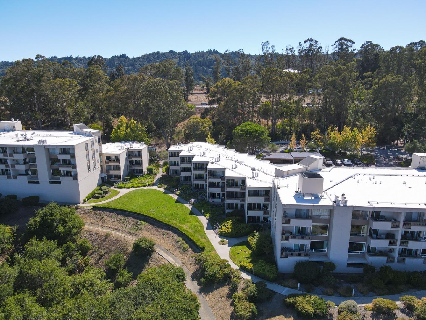 Detail Gallery Image 28 of 29 For 320 Vallejo Dr #40,  Millbrae,  CA 94030 - 2 Beds | 2 Baths