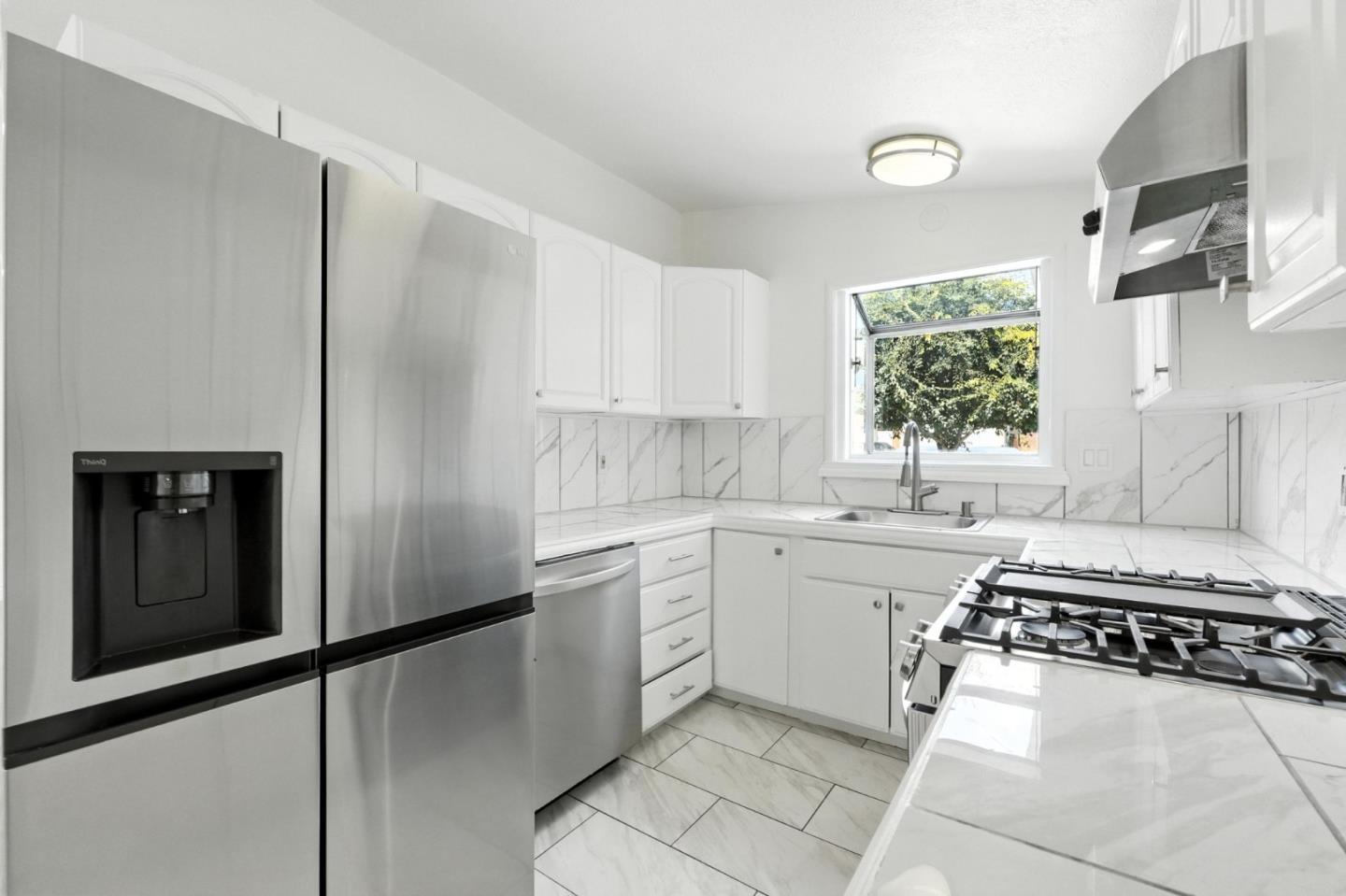 Detail Gallery Image 12 of 52 For 1465 Mount Shasta Dr, San Jose,  CA 95127 - 3 Beds | 2 Baths