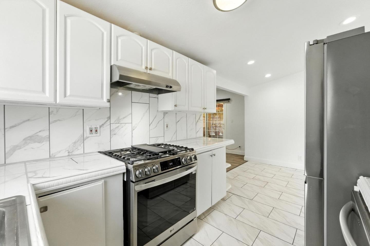 Detail Gallery Image 18 of 52 For 1465 Mount Shasta Dr, San Jose,  CA 95127 - 3 Beds | 2 Baths