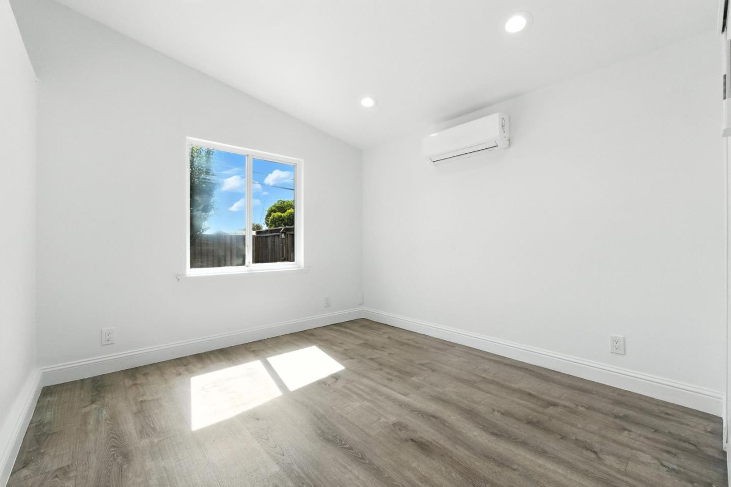Detail Gallery Image 37 of 52 For 1465 Mount Shasta Dr, San Jose,  CA 95127 - 3 Beds | 2 Baths