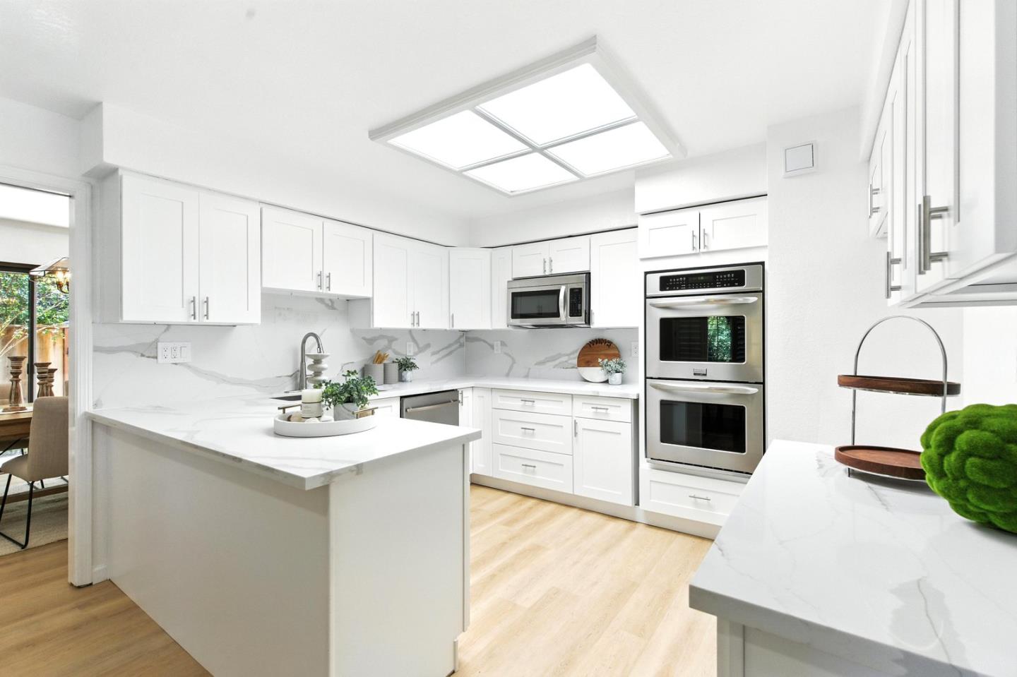Detail Gallery Image 16 of 45 For 23000 Stonebridge, Cupertino,  CA 95014 - 3 Beds | 2 Baths