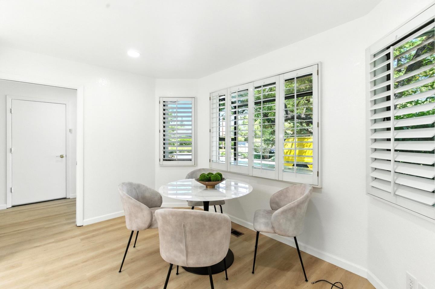 Detail Gallery Image 19 of 45 For 23000 Stonebridge, Cupertino,  CA 95014 - 3 Beds | 2 Baths