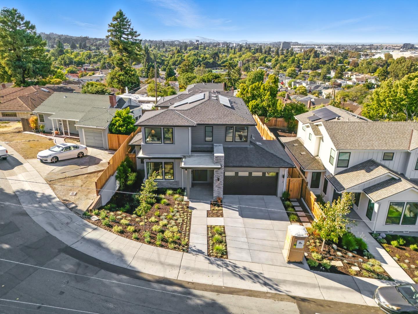 Detail Gallery Image 44 of 49 For 312 W 39th Ave, San Mateo,  CA 94403 - 4 Beds | 3/1 Baths