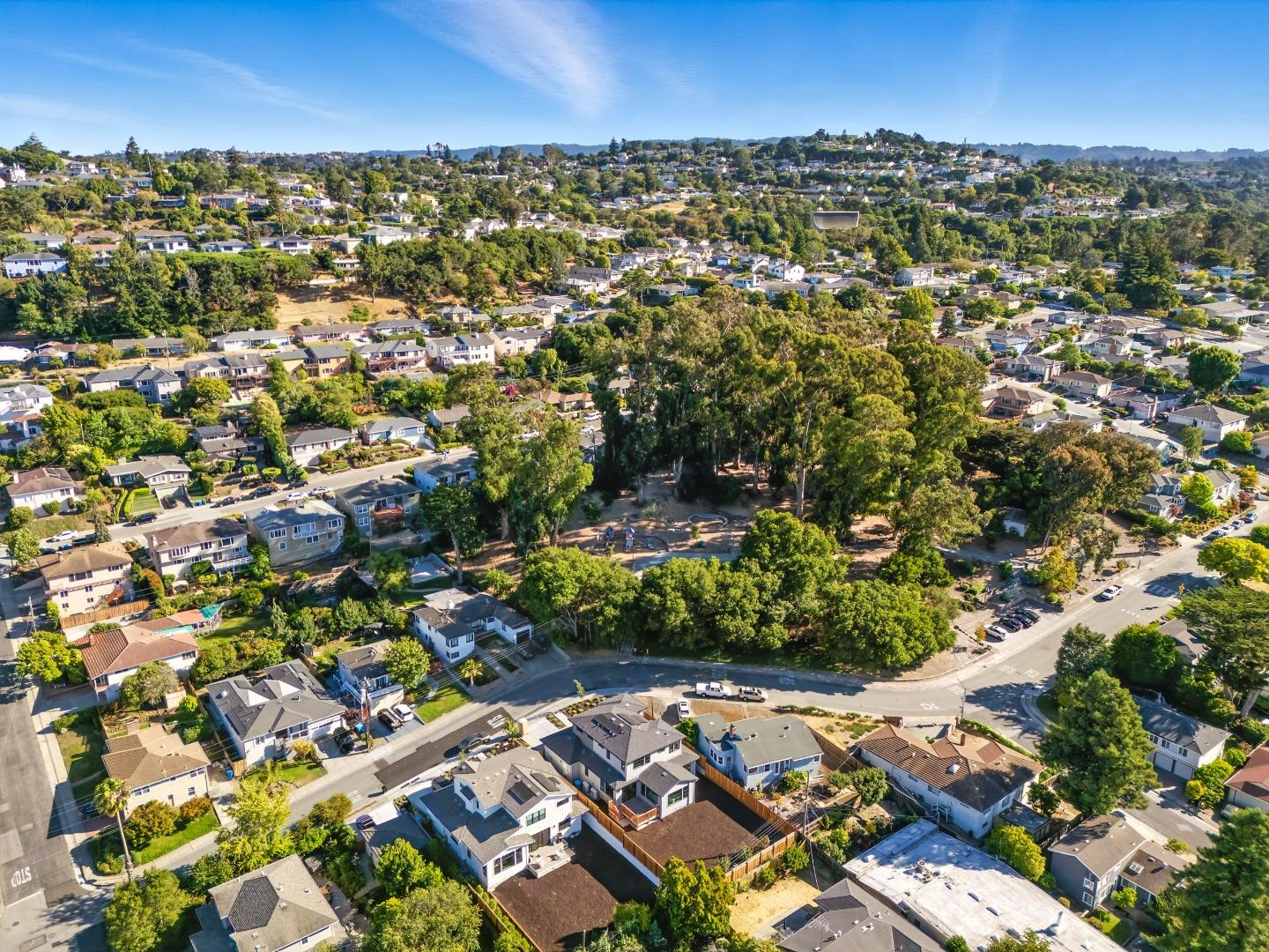 Detail Gallery Image 49 of 49 For 312 W 39th Ave, San Mateo,  CA 94403 - 4 Beds | 3/1 Baths