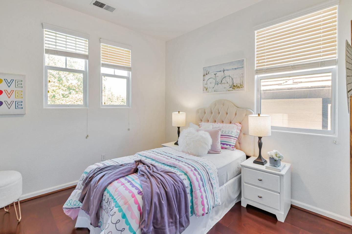 Detail Gallery Image 11 of 20 For 8940 Acorn Way, Gilroy,  CA 95020 - 4 Beds | 2/1 Baths