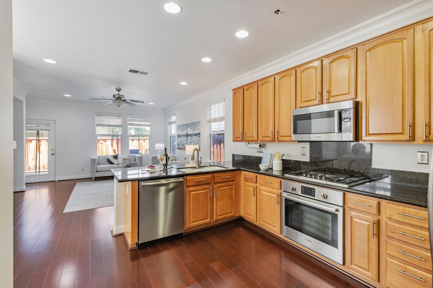Detail Gallery Image 18 of 20 For 8940 Acorn Way, Gilroy,  CA 95020 - 4 Beds | 2/1 Baths