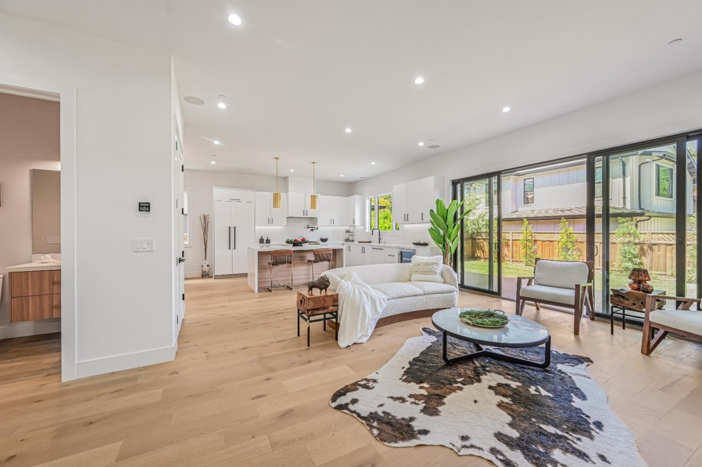 Detail Gallery Image 12 of 44 For 980 Lucky Ave, Menlo Park,  CA 94025 - 4 Beds | 4/1 Baths