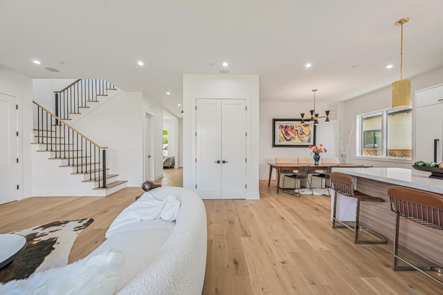 Detail Gallery Image 13 of 44 For 980 Lucky Ave, Menlo Park,  CA 94025 - 4 Beds | 4/1 Baths