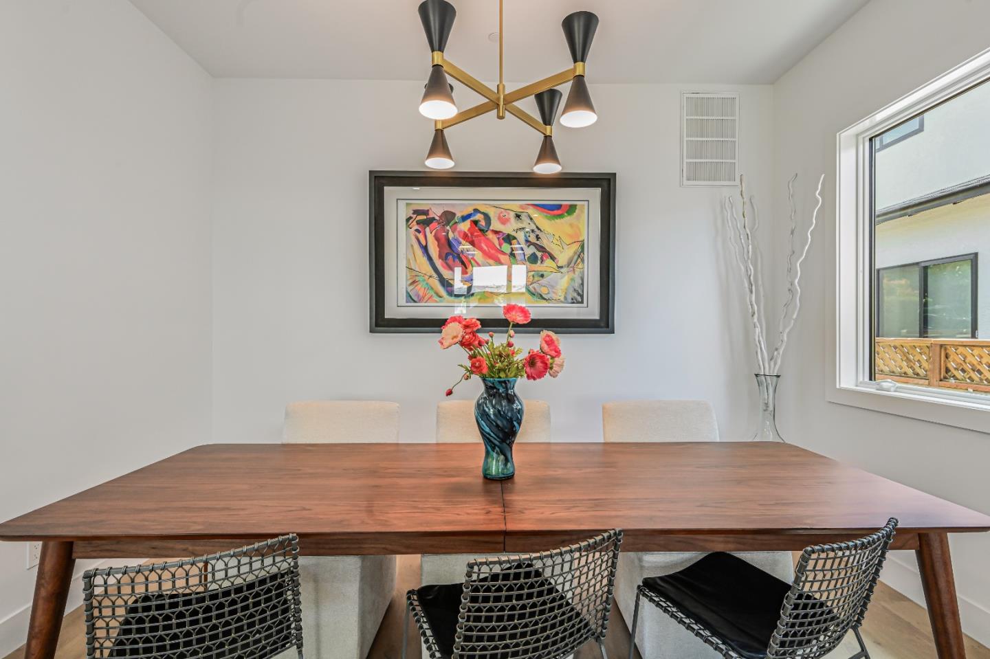 Detail Gallery Image 19 of 44 For 980 Lucky Ave, Menlo Park,  CA 94025 - 4 Beds | 4/1 Baths