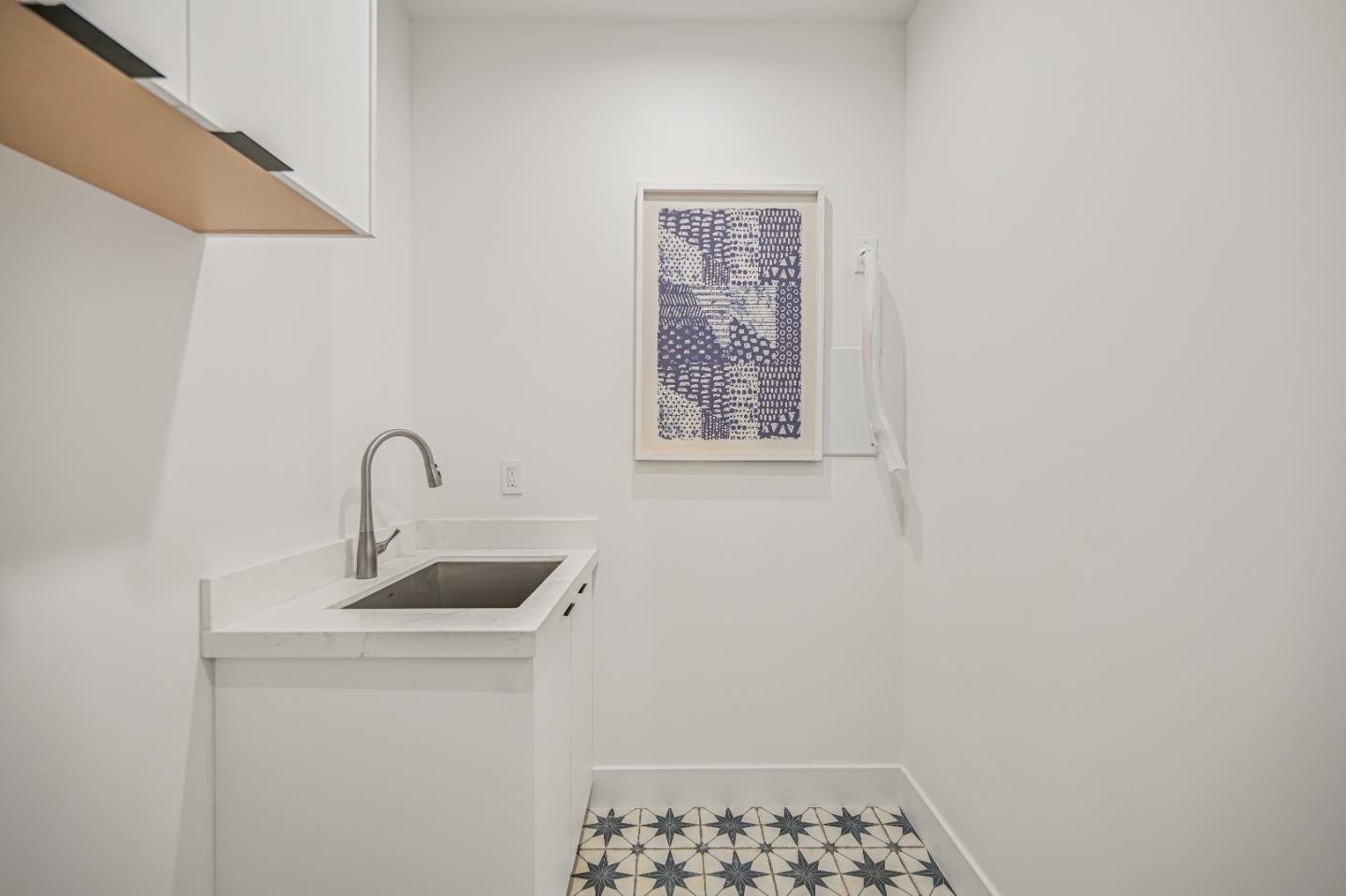 Detail Gallery Image 30 of 44 For 980 Lucky Ave, Menlo Park,  CA 94025 - 4 Beds | 4/1 Baths