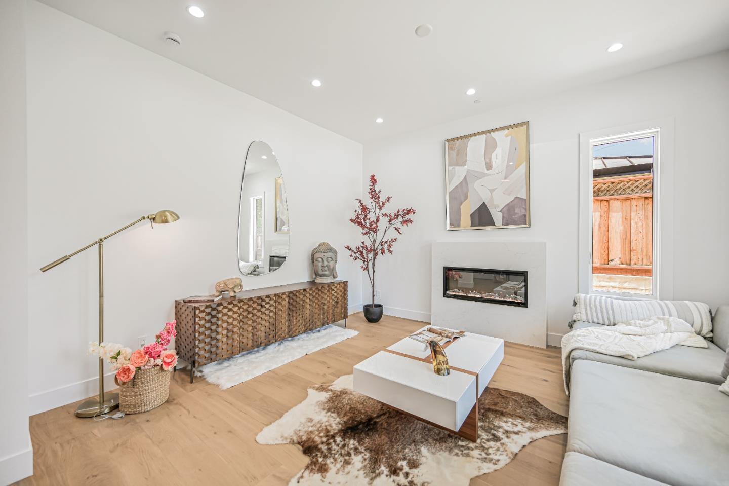 Detail Gallery Image 7 of 44 For 980 Lucky Ave, Menlo Park,  CA 94025 - 4 Beds | 4/1 Baths