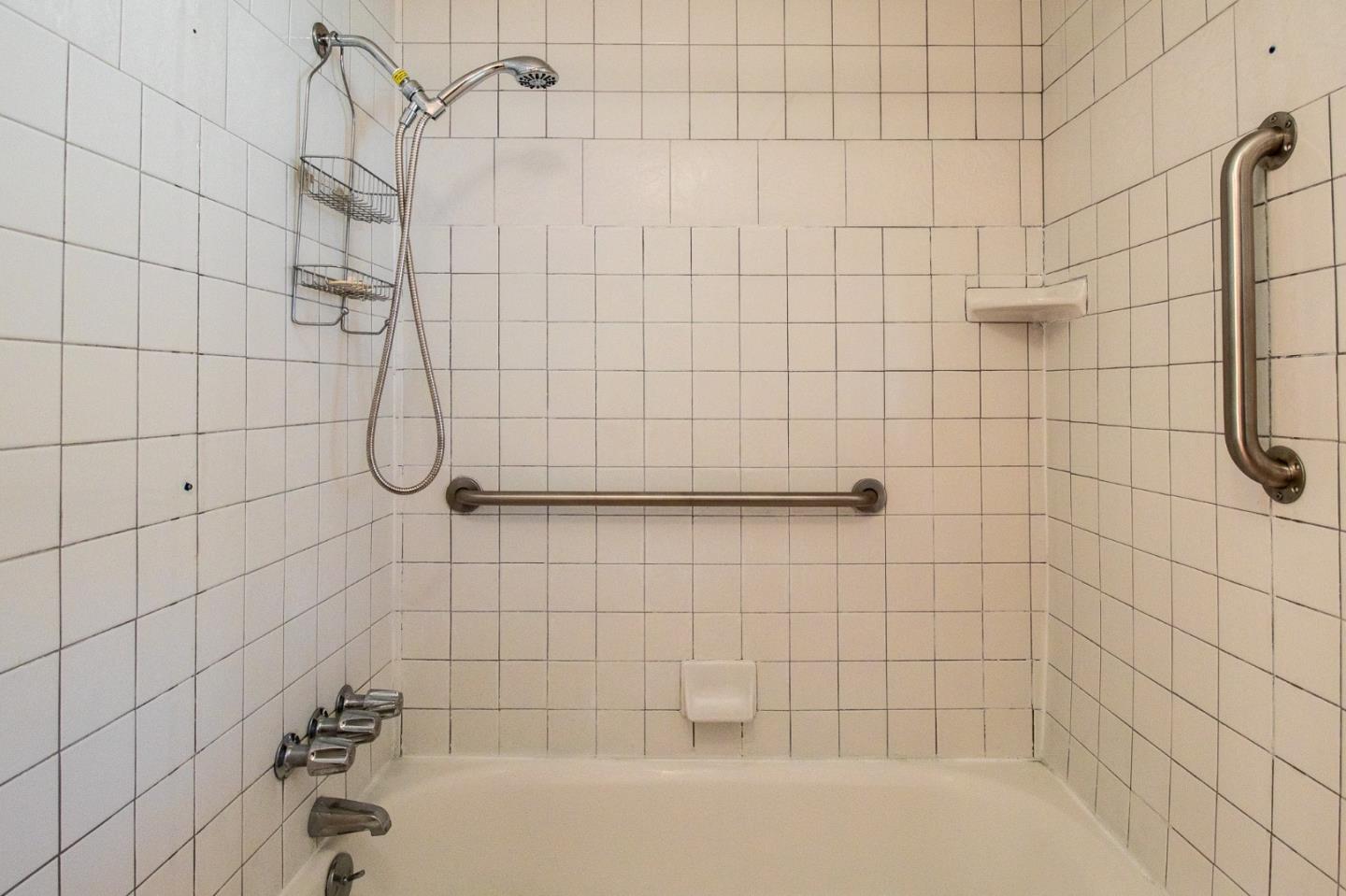 Detail Gallery Image 20 of 25 For 451 Millpond Dr #451,  San Jose,  CA 95125 - 2 Beds | 2 Baths