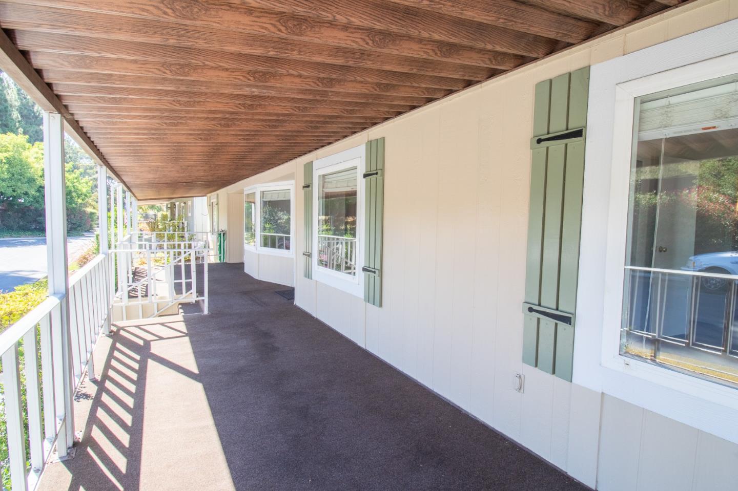 Detail Gallery Image 3 of 25 For 451 Millpond Dr #451,  San Jose,  CA 95125 - 2 Beds | 2 Baths