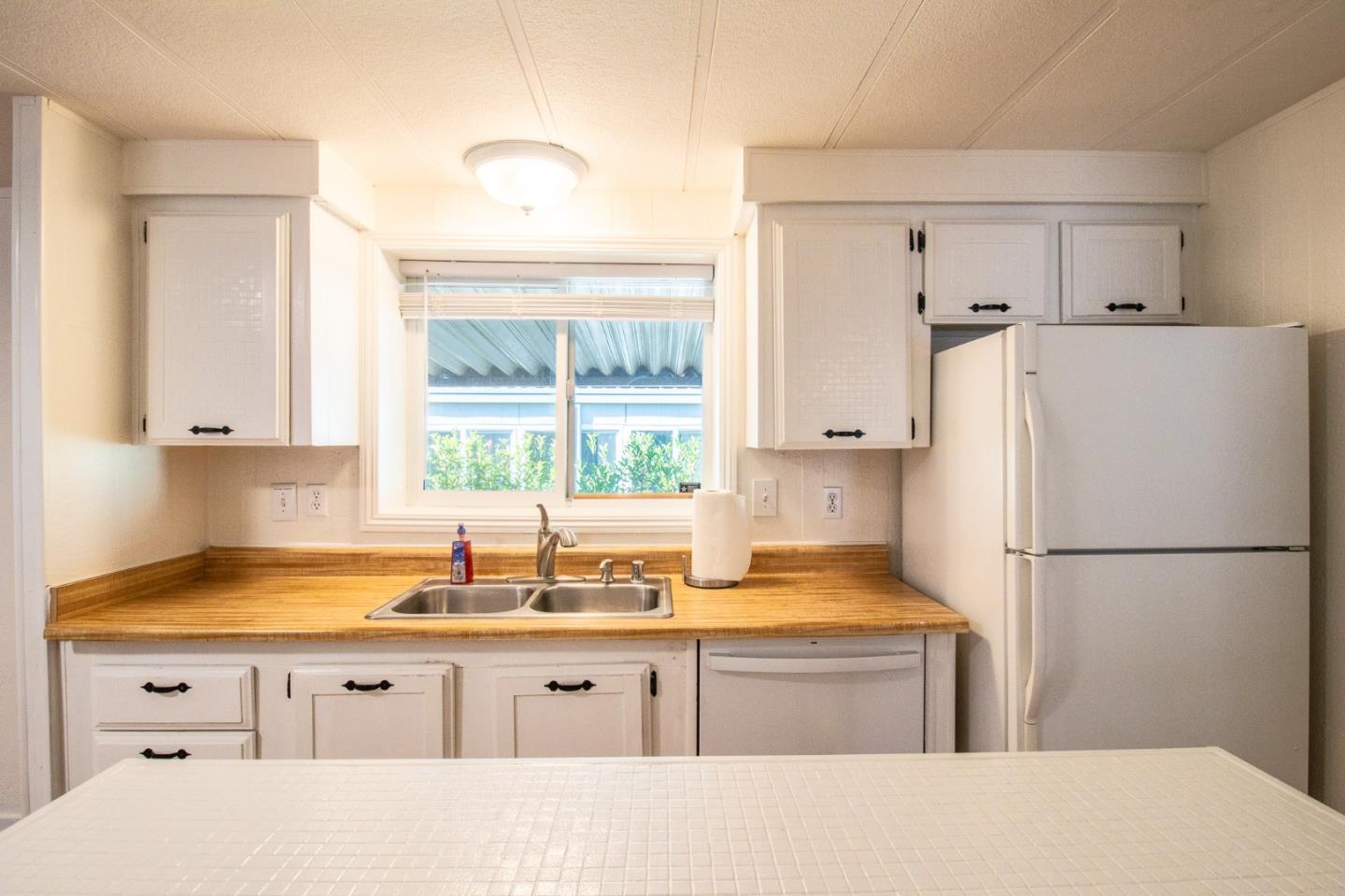 Detail Gallery Image 6 of 25 For 451 Millpond Dr #451,  San Jose,  CA 95125 - 2 Beds | 2 Baths