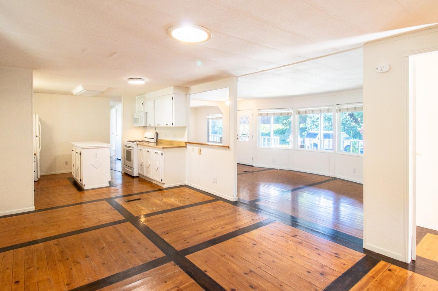 Detail Gallery Image 9 of 25 For 451 Millpond Dr #451,  San Jose,  CA 95125 - 2 Beds | 2 Baths