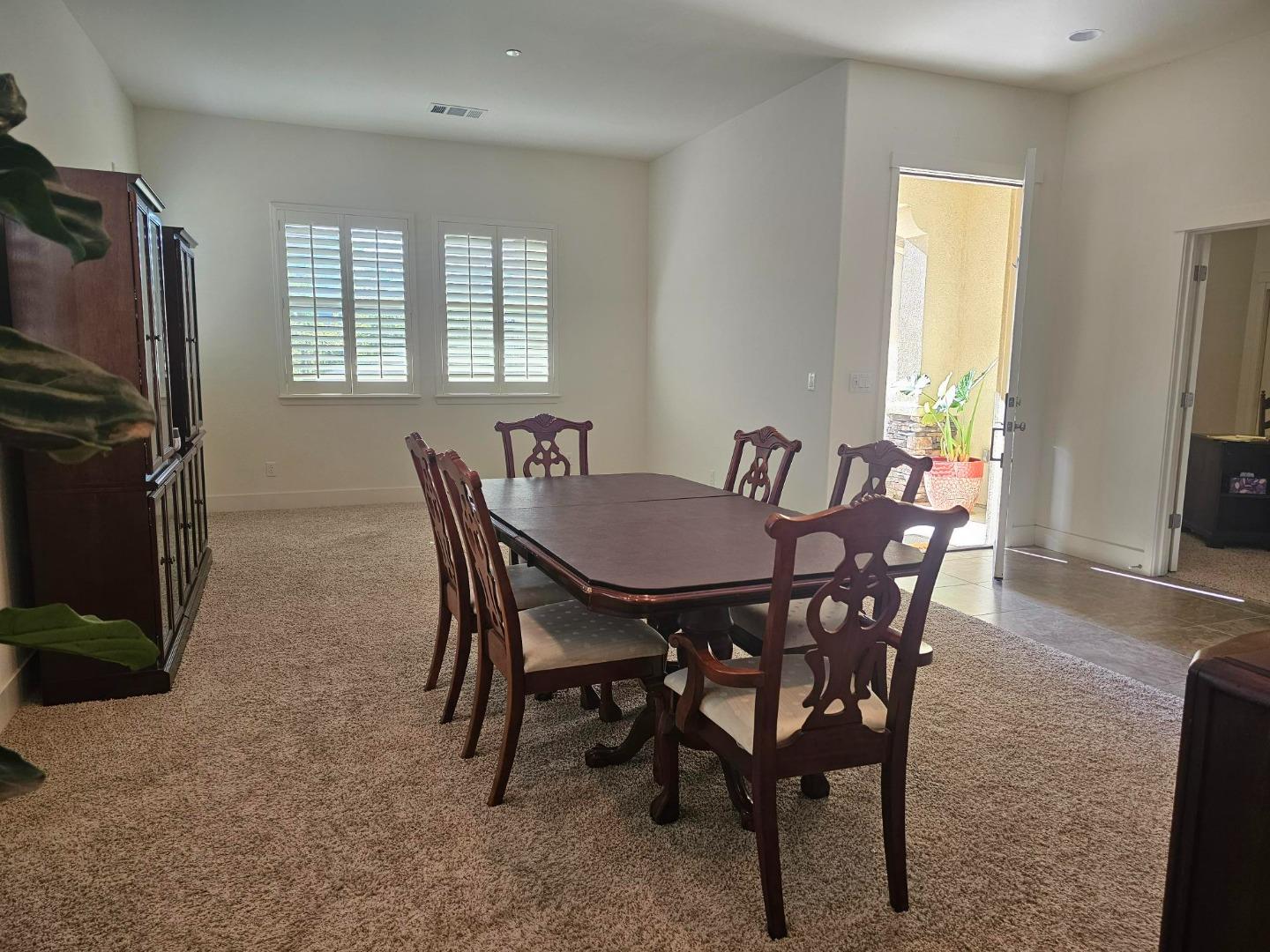 Detail Gallery Image 12 of 45 For 1703 Cobblefield Ln, Los Banos,  CA 93635 - 4 Beds | 2 Baths