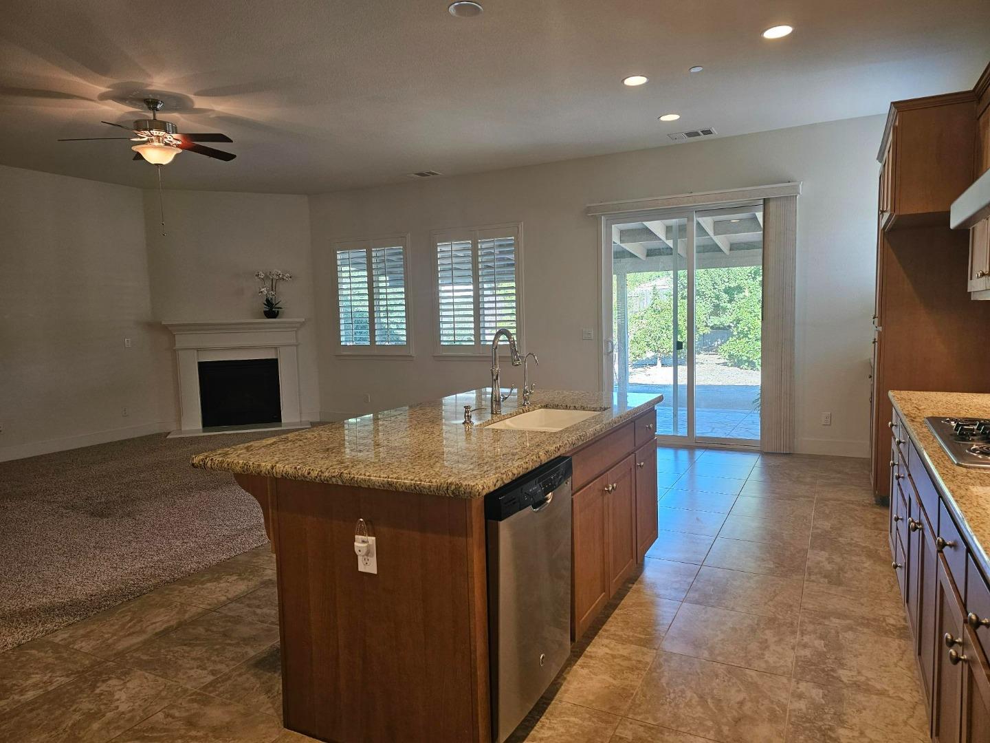 Detail Gallery Image 17 of 45 For 1703 Cobblefield Ln, Los Banos,  CA 93635 - 4 Beds | 2 Baths