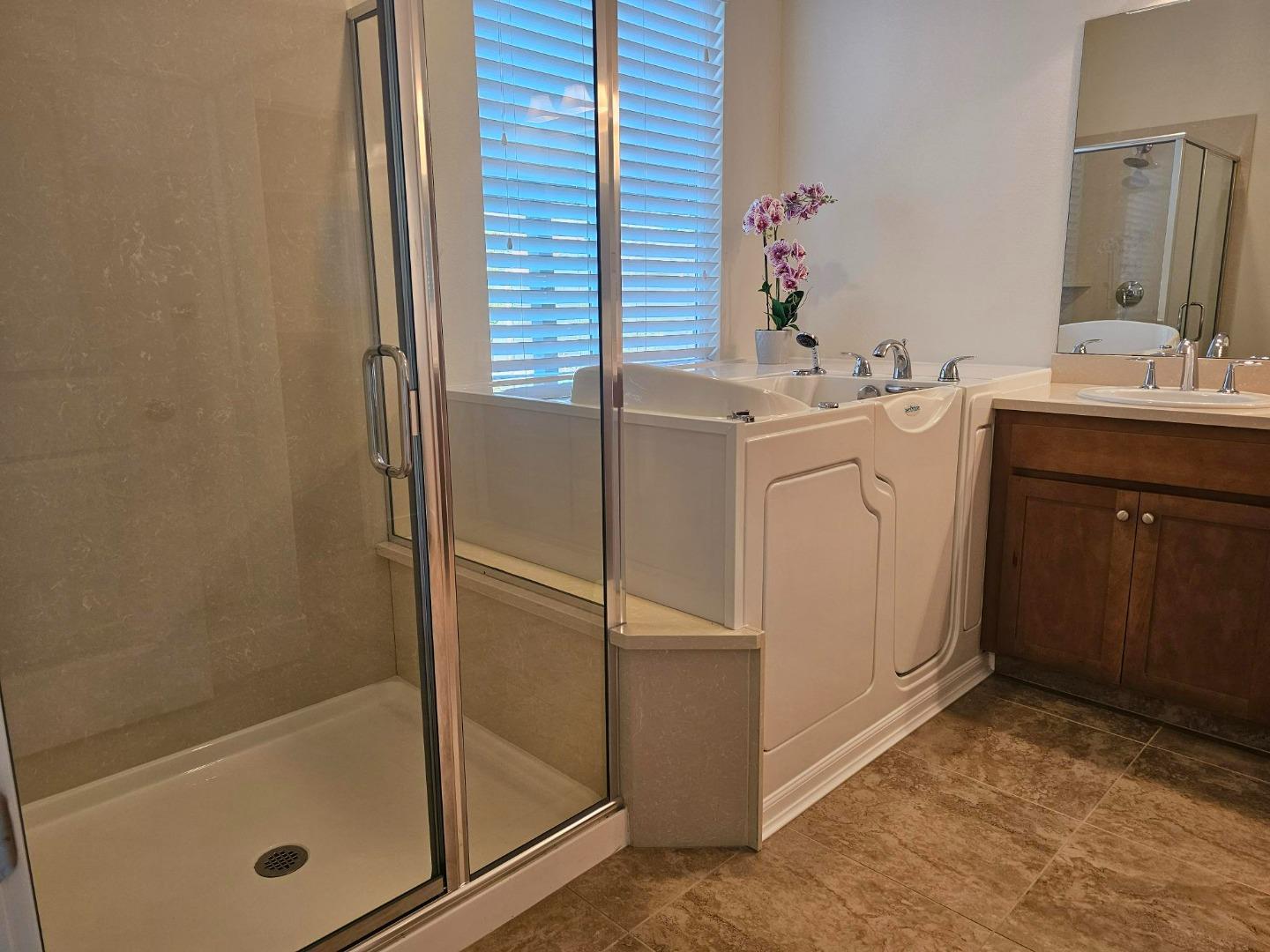 Detail Gallery Image 28 of 45 For 1703 Cobblefield Ln, Los Banos,  CA 93635 - 4 Beds | 2 Baths