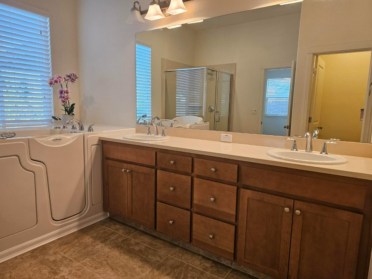 Detail Gallery Image 30 of 45 For 1703 Cobblefield Ln, Los Banos,  CA 93635 - 4 Beds | 2 Baths