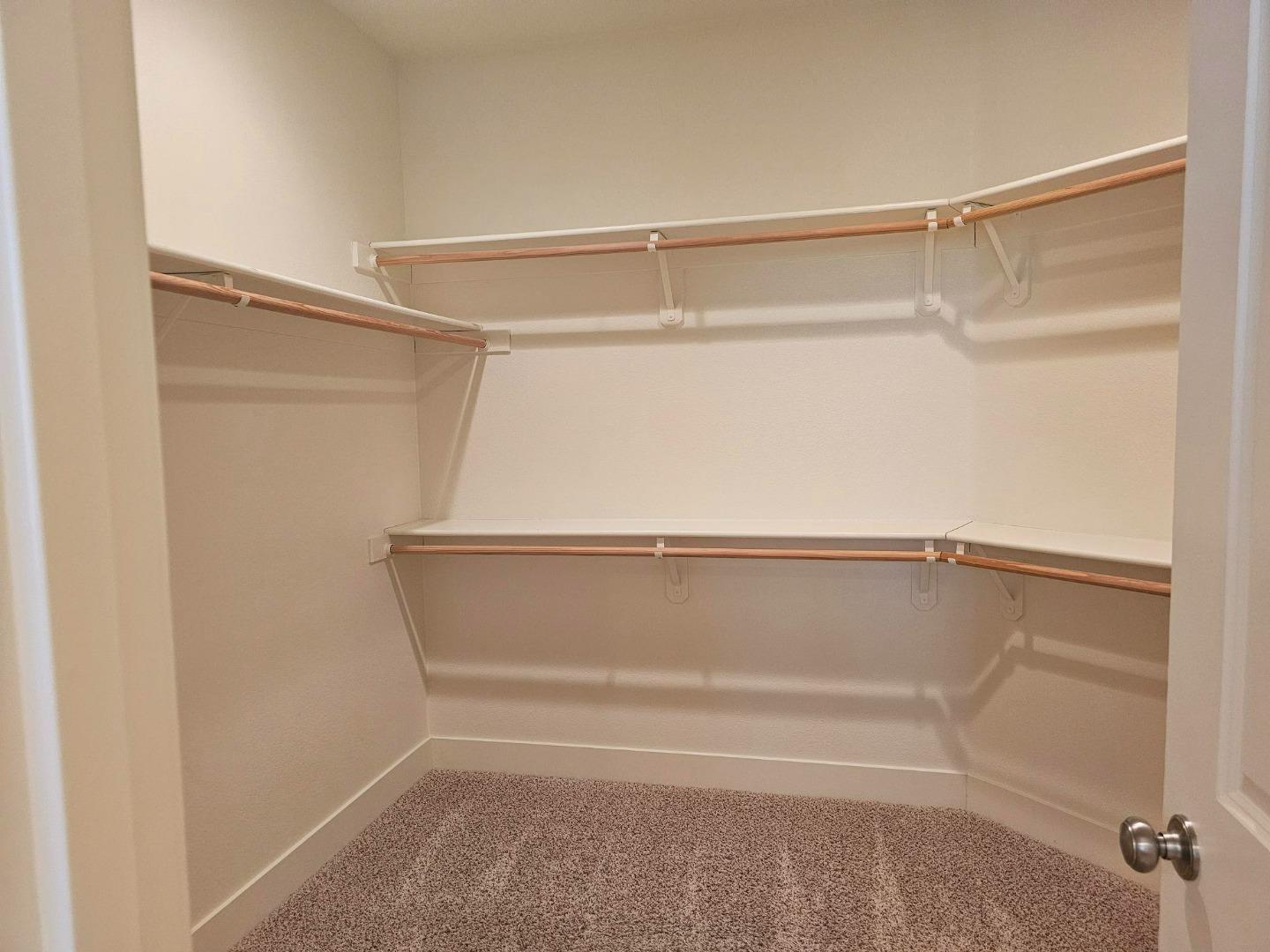 Detail Gallery Image 31 of 45 For 1703 Cobblefield Ln, Los Banos,  CA 93635 - 4 Beds | 2 Baths
