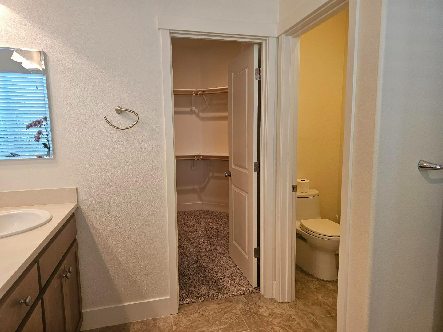 Detail Gallery Image 32 of 45 For 1703 Cobblefield Ln, Los Banos,  CA 93635 - 4 Beds | 2 Baths