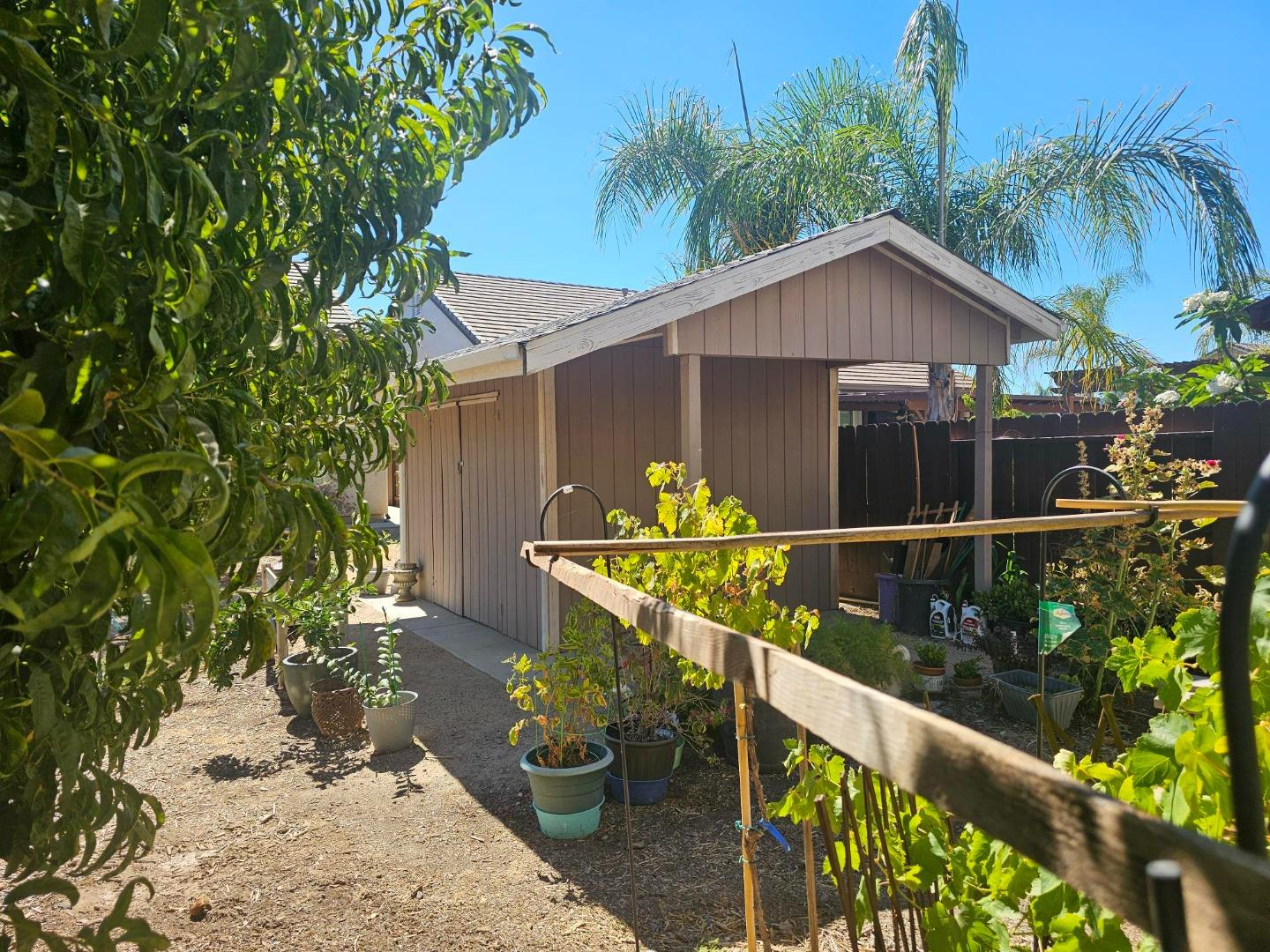Detail Gallery Image 37 of 45 For 1703 Cobblefield Ln, Los Banos,  CA 93635 - 4 Beds | 2 Baths