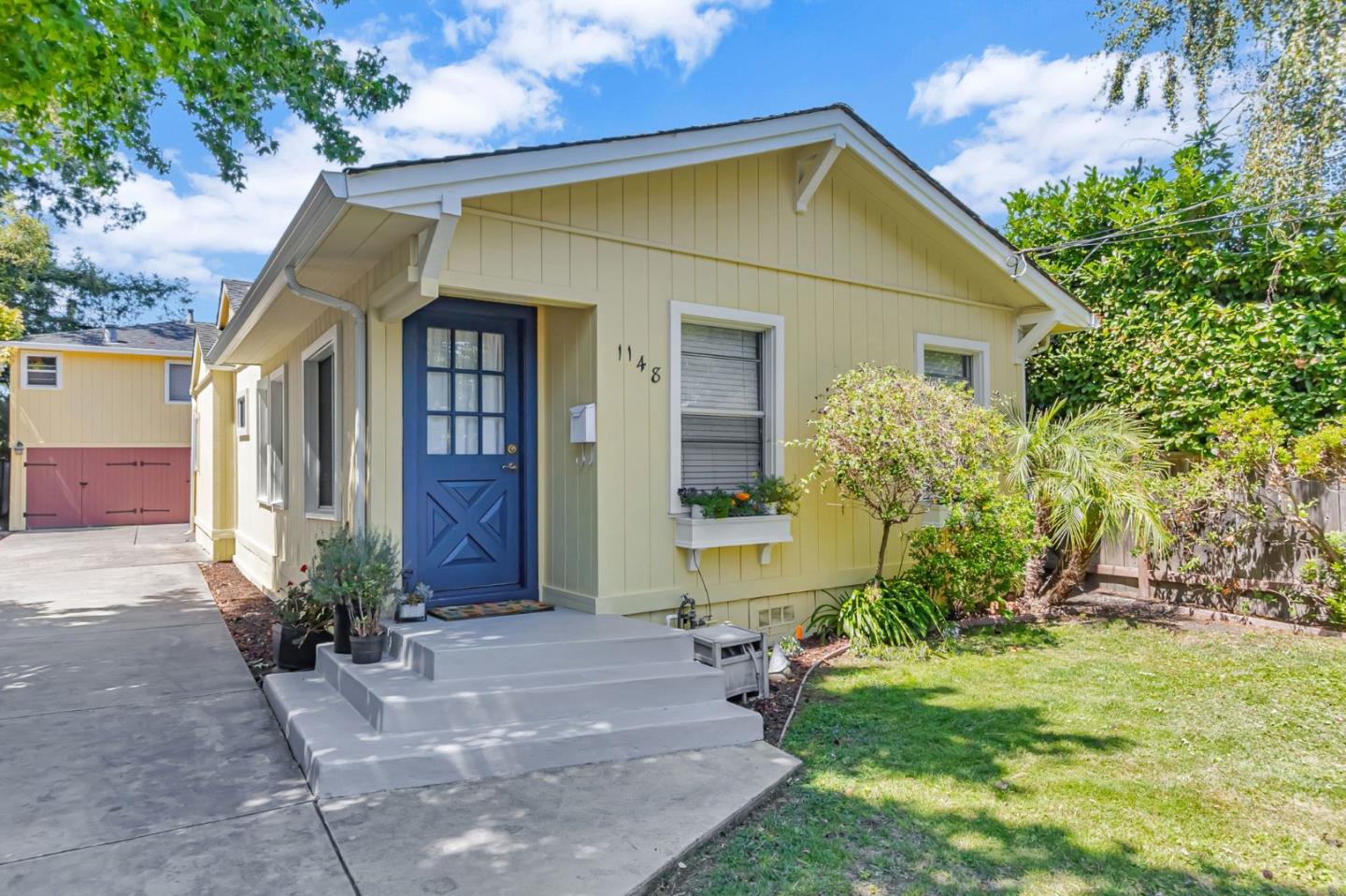 Detail Gallery Image 5 of 8 For 1148 Saint Francis St, Redwood City,  CA 94061 - – Beds | – Baths
