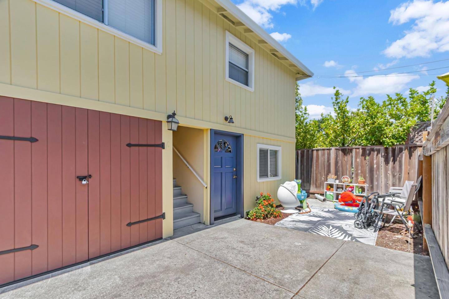 Detail Gallery Image 7 of 8 For 1148 Saint Francis St, Redwood City,  CA 94061 - – Beds | – Baths