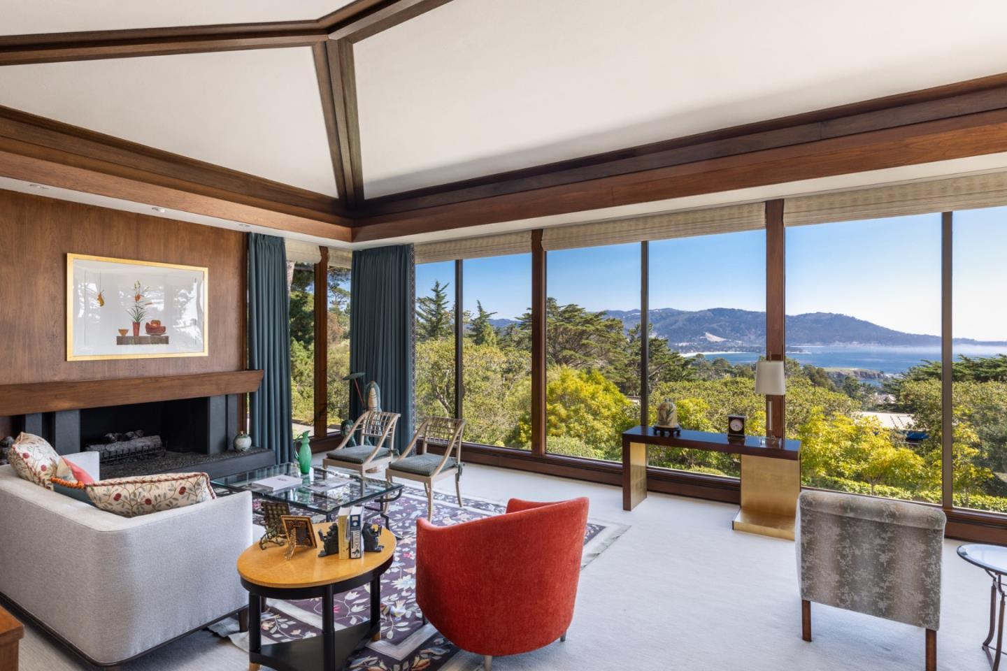 Detail Gallery Image 11 of 44 For 1483 Bonifacio Road, Pebble Beach,  CA 93953 - 4 Beds | 4/3 Baths