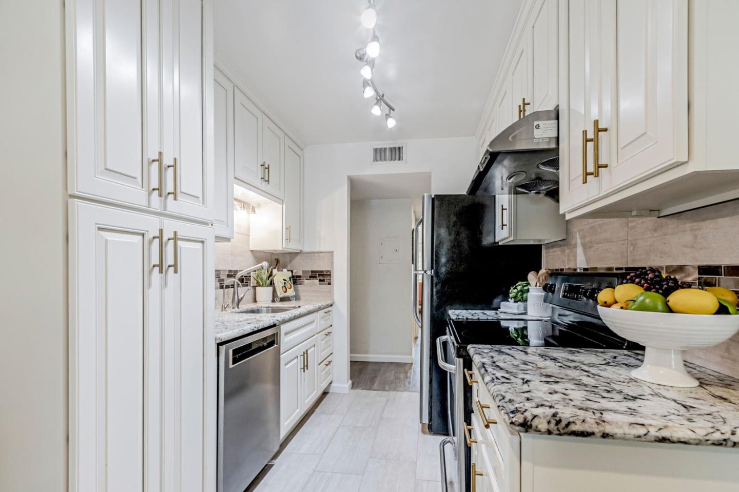 Detail Gallery Image 11 of 40 For 276 Tradewinds Dr #4,  San Jose,  CA 95123 - 2 Beds | 2 Baths