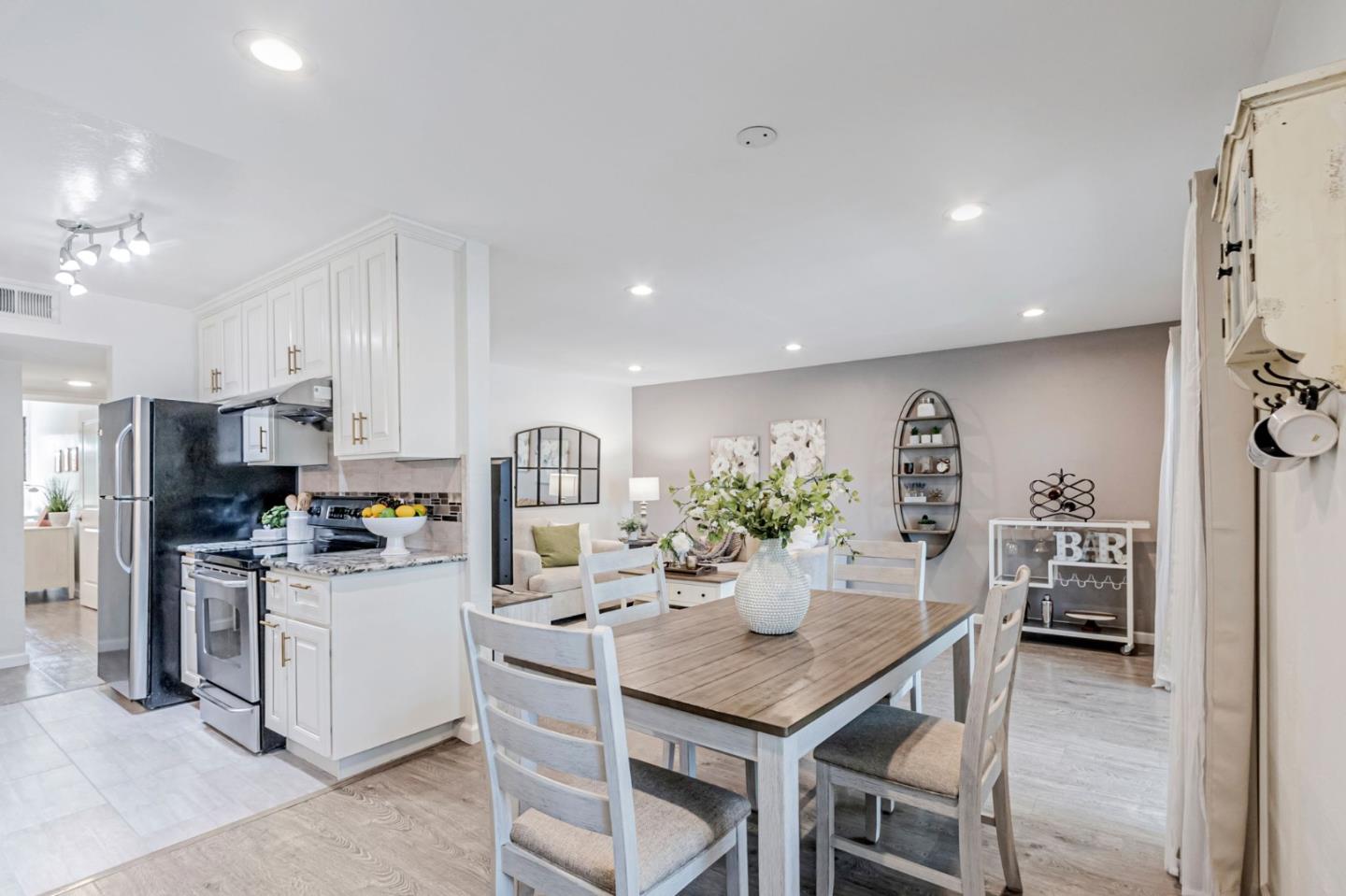 Detail Gallery Image 14 of 40 For 276 Tradewinds Dr #4,  San Jose,  CA 95123 - 2 Beds | 2 Baths