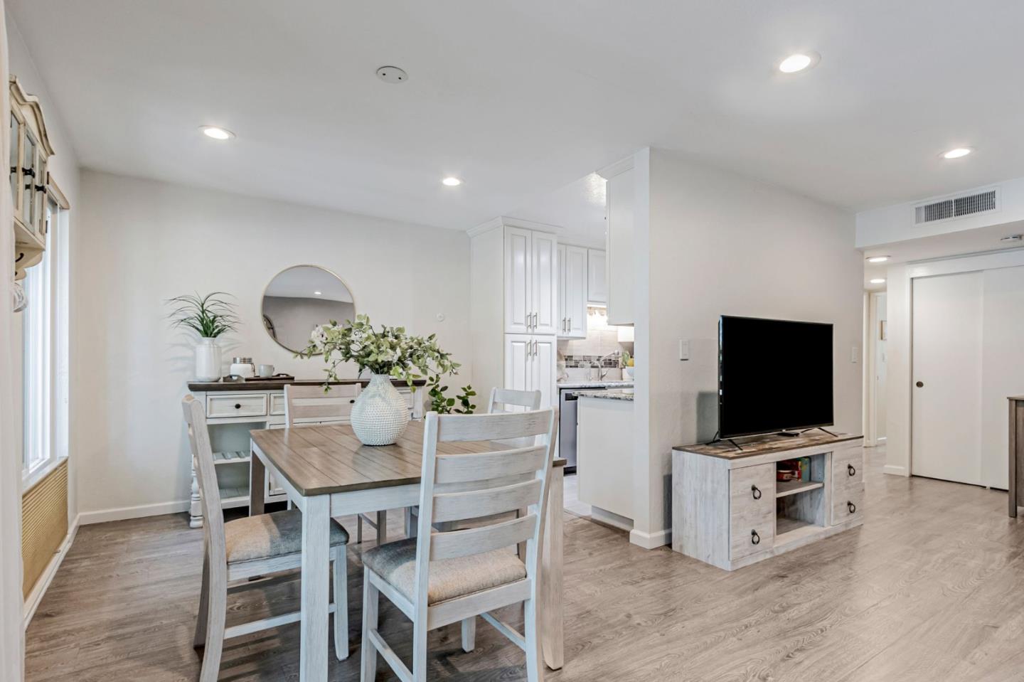 Detail Gallery Image 17 of 40 For 276 Tradewinds Dr #4,  San Jose,  CA 95123 - 2 Beds | 2 Baths