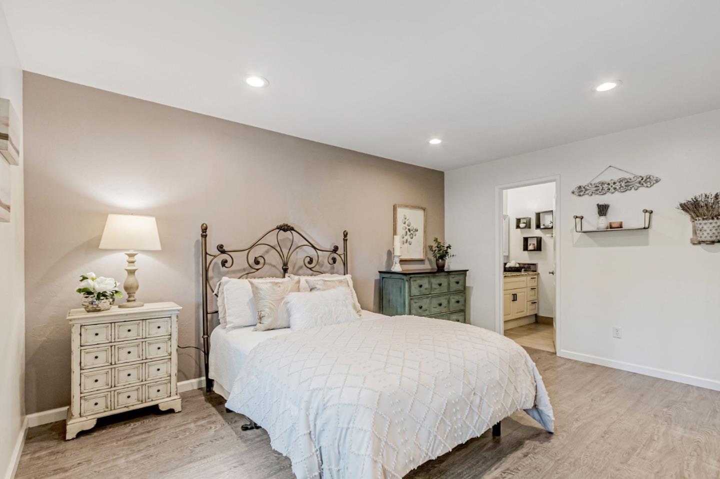 Detail Gallery Image 22 of 40 For 276 Tradewinds Dr #4,  San Jose,  CA 95123 - 2 Beds | 2 Baths