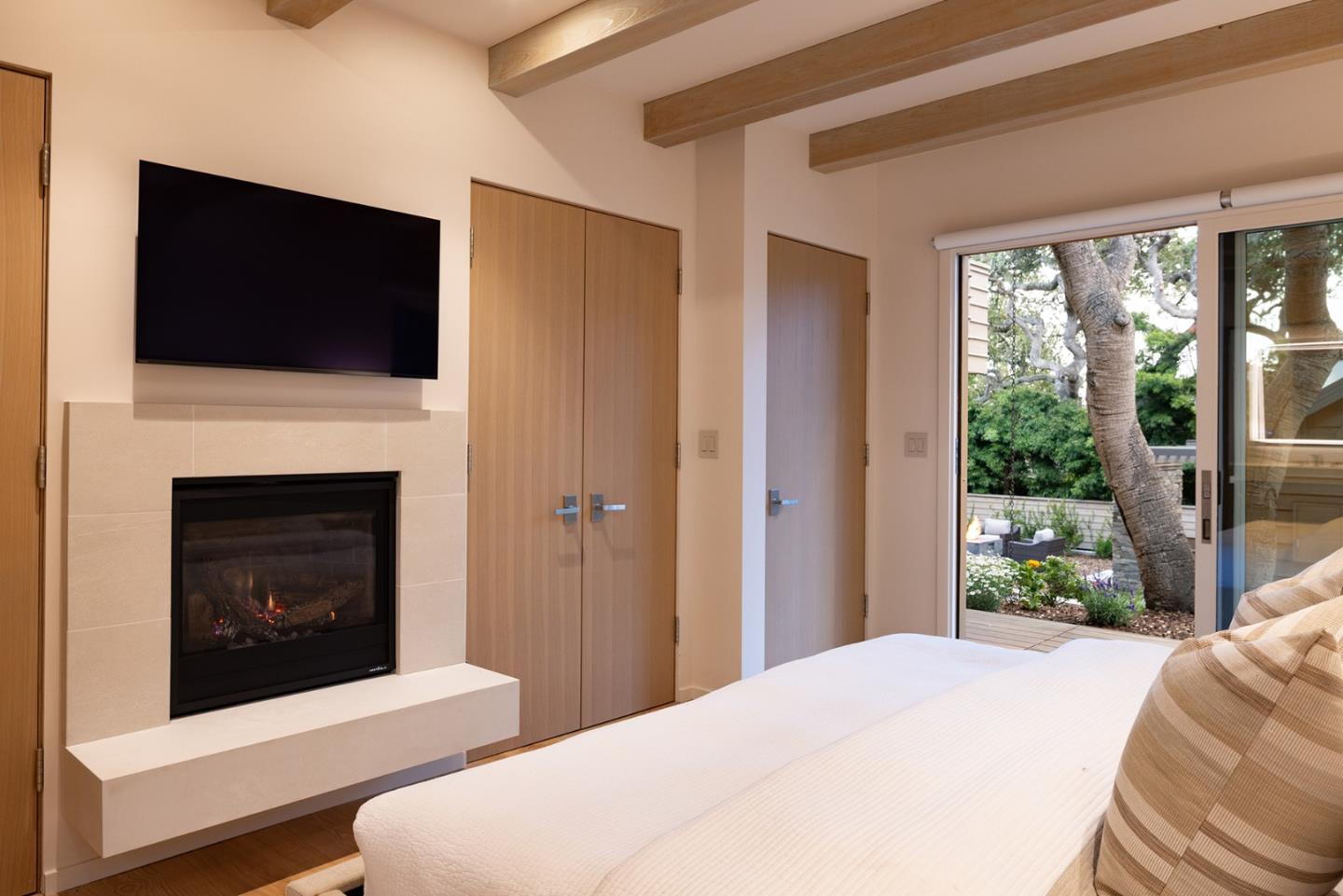 Detail Gallery Image 26 of 43 For 0 Casanova 7 Nw of Ocean, Carmel,  CA 93921 - 4 Beds | 4/1 Baths