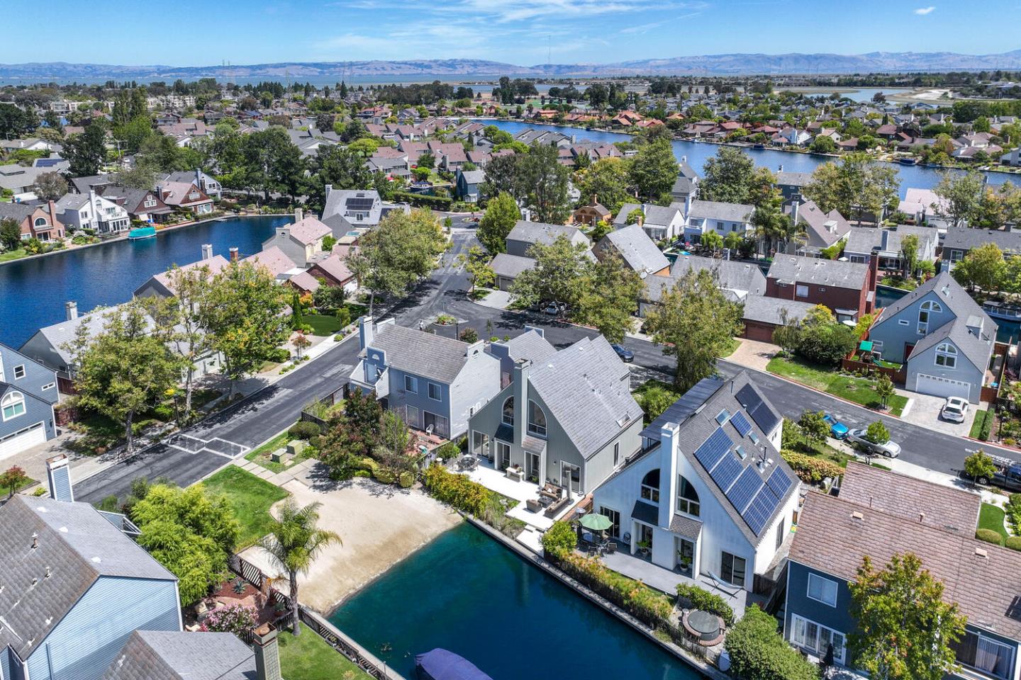 Detail Gallery Image 48 of 59 For 604 Waterbury, Foster City,  CA 94404 - 4 Beds | 2/1 Baths