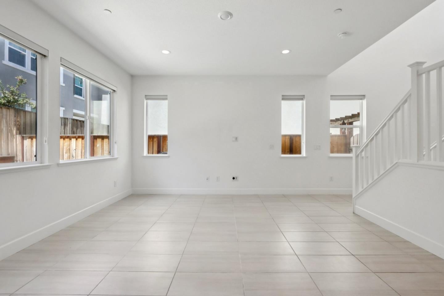 Detail Gallery Image 8 of 37 For 1363 S Shields Ave, Tracy,  CA 95391 - 3 Beds | 2/1 Baths