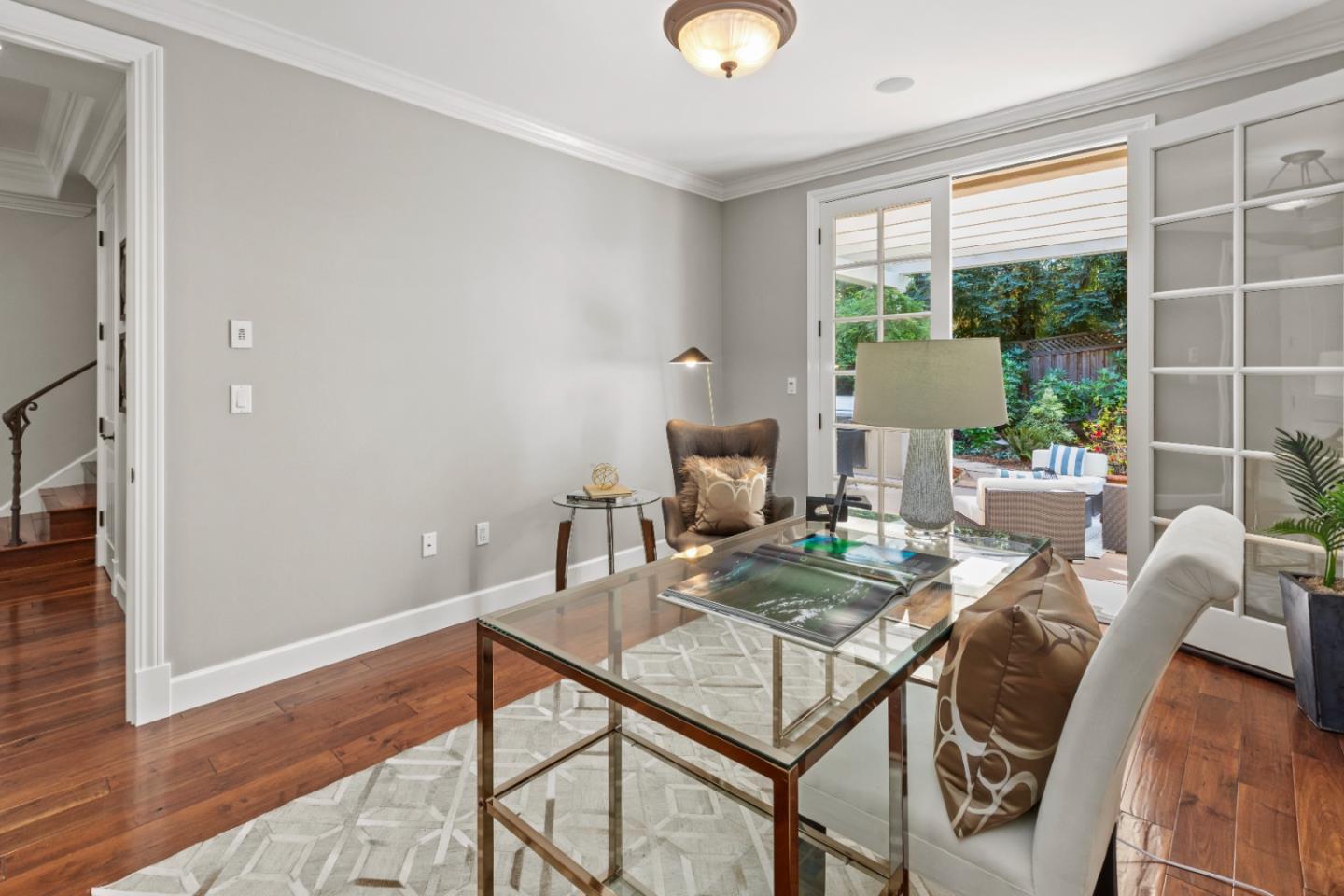 Detail Gallery Image 29 of 71 For 158 Seminary Dr, Menlo Park,  CA 94025 - 5 Beds | 3/1 Baths
