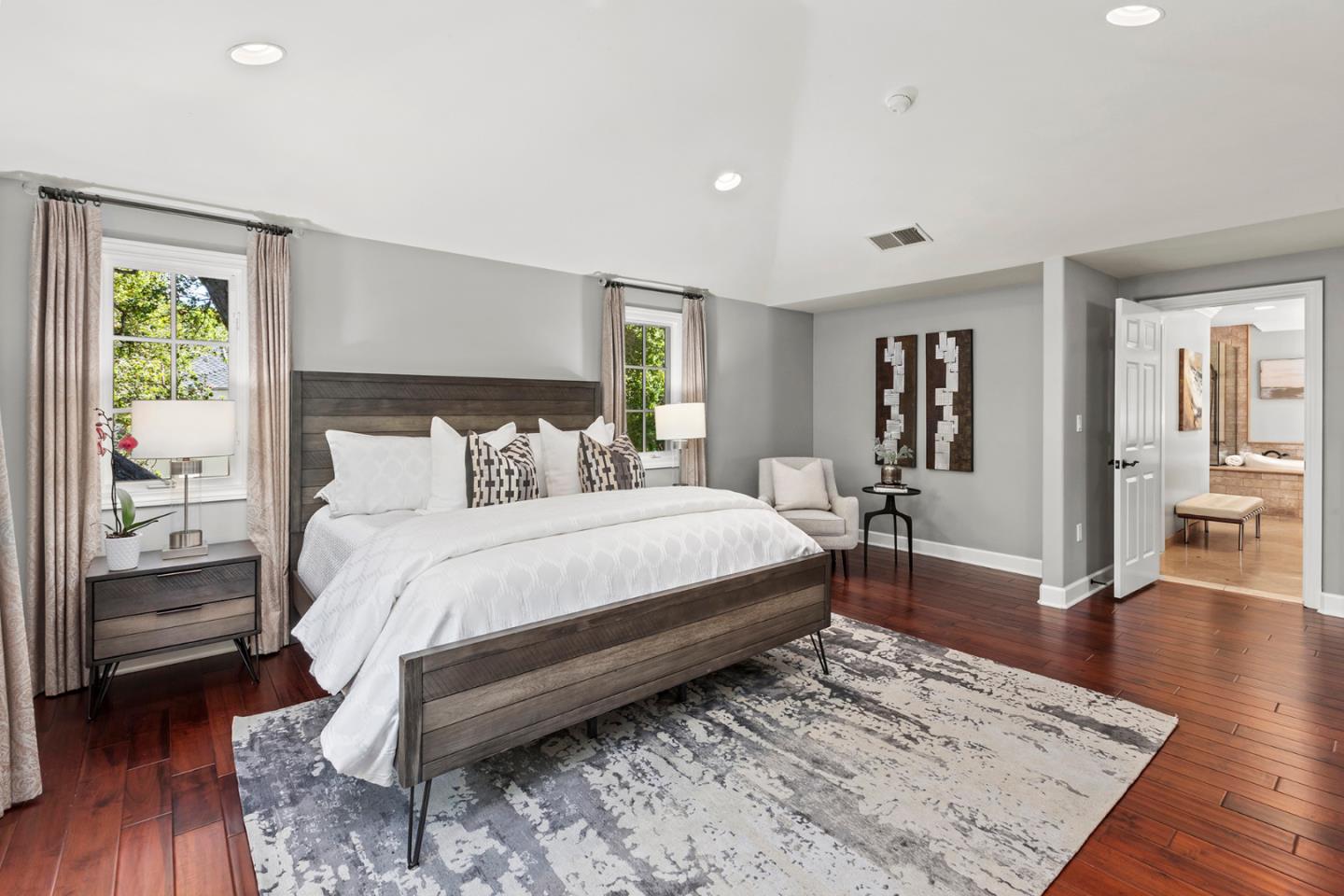 Detail Gallery Image 47 of 71 For 158 Seminary Dr, Menlo Park,  CA 94025 - 5 Beds | 3/1 Baths