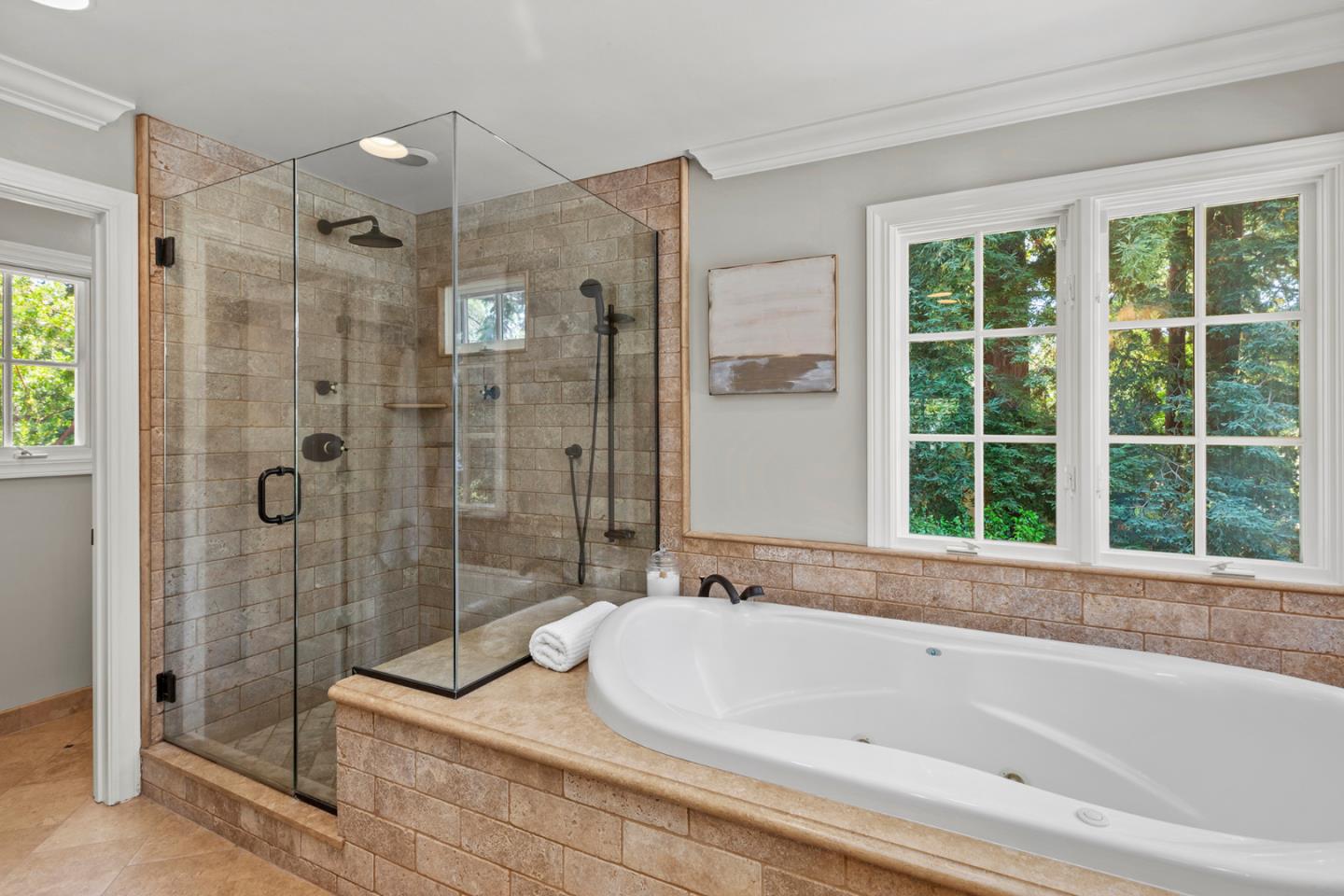 Detail Gallery Image 52 of 71 For 158 Seminary Dr, Menlo Park,  CA 94025 - 5 Beds | 3/1 Baths